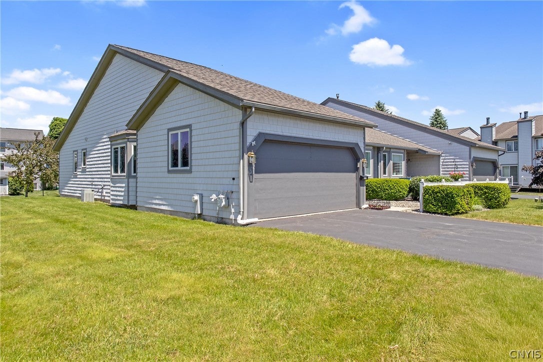354 Summerhaven Drive N