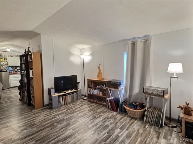 99 Wood Rd #11