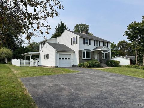 12 Eastwood Avenue Utica NY 13501