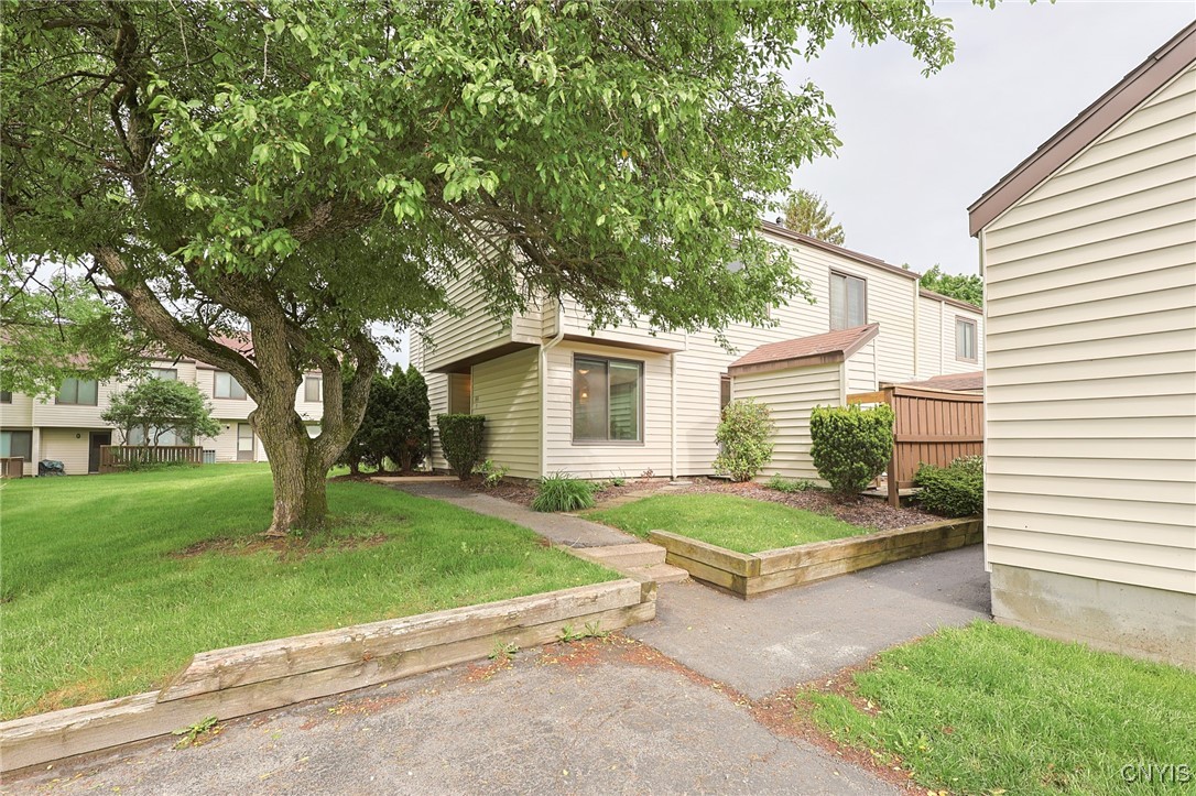 501 Barnstable Court, Camillus, New York image 28
