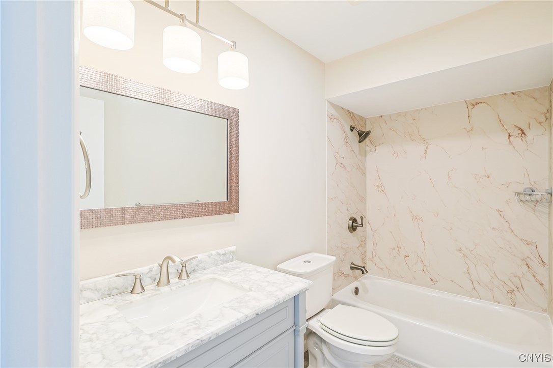 501 Barnstable Court, Camillus, New York image 21