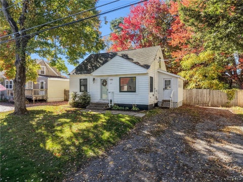 Tiny photo for 305 Richardson Drive, Clay, NY 13212 (MLS # S1724125)