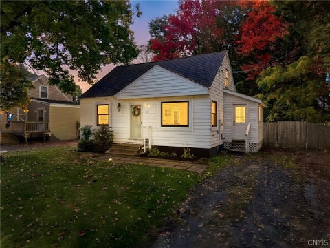 Photo of 305 Richardson Drive, Clay, NY 13212 (MLS # S1724125)