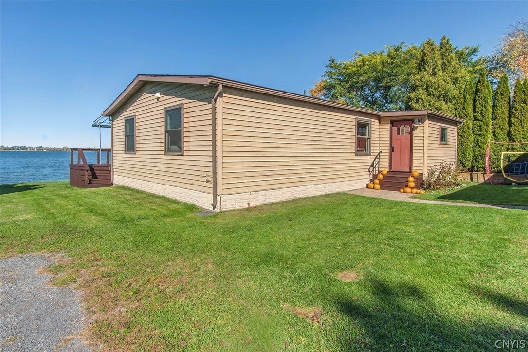 33523 State Route 12e