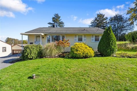 Photo of 346 Ashdale Avenue, Syracuse, NY 13206 (MLS # S1641420)