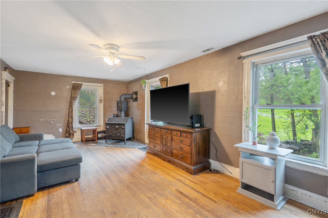 106 Barnes Avenue, Syracuse, New York image 18
