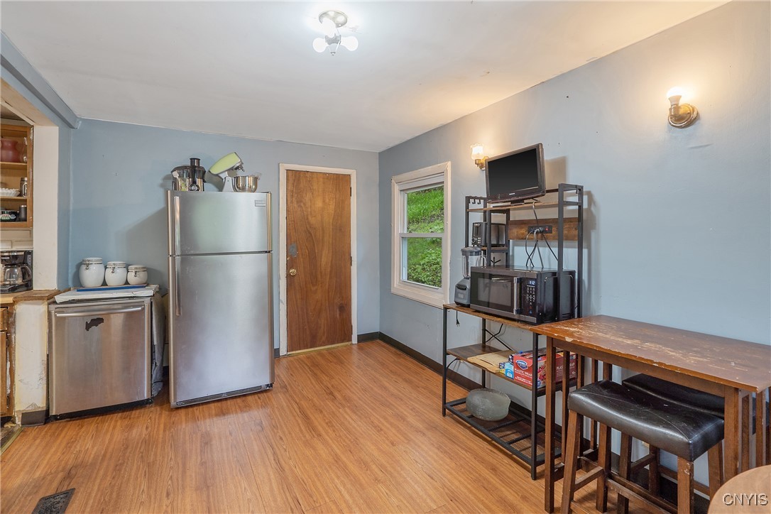 106 Barnes Avenue, Syracuse, New York image 21