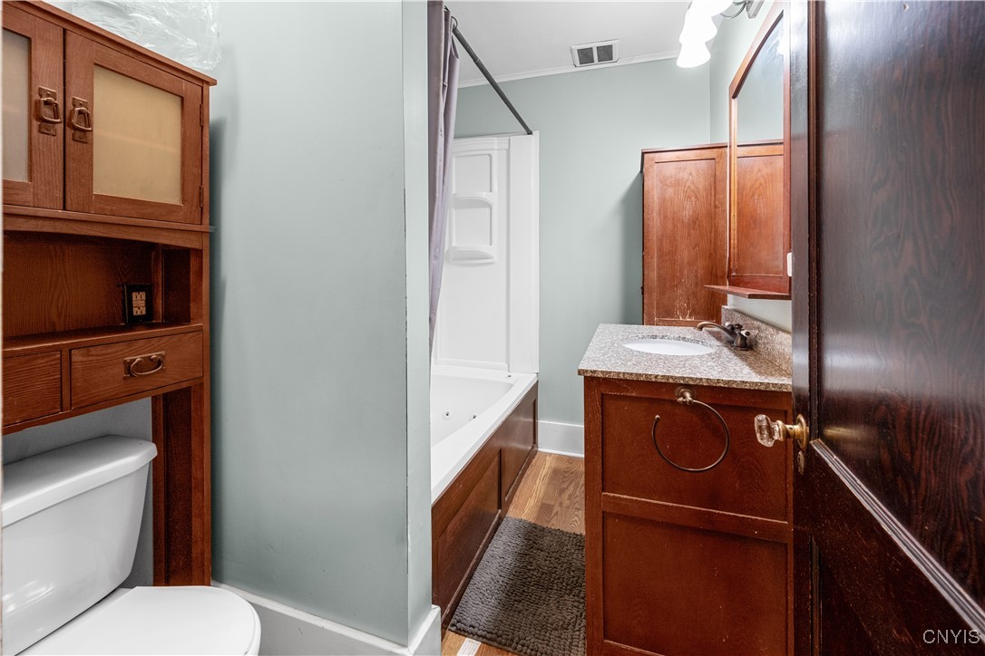 134 Clifton Place, Syracuse, New York image 28