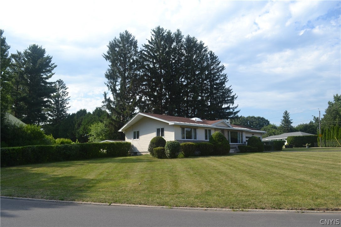 57 Pond Lane