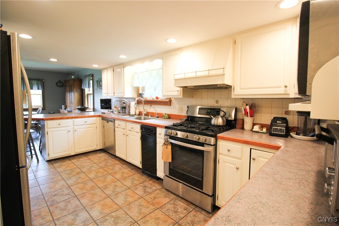 80 Madison Street, Hamilton, New York image 10