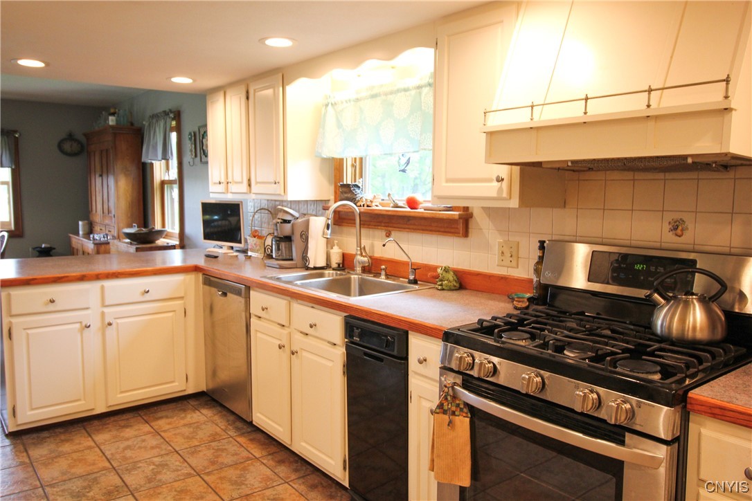 80 Madison Street, Hamilton, New York image 11