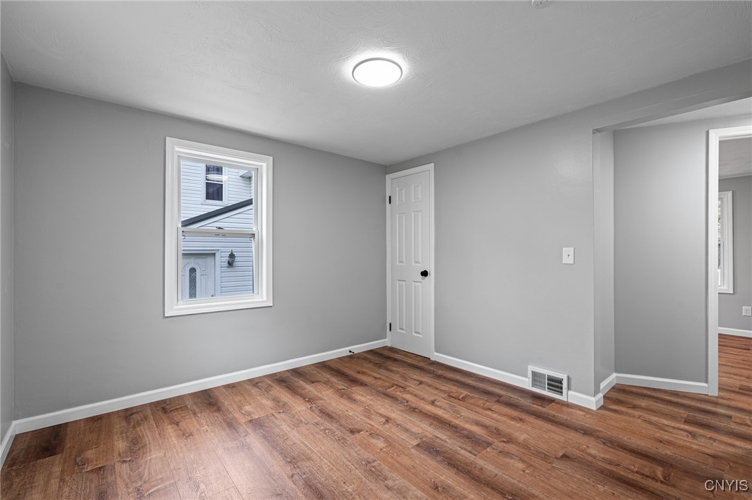 120 Van Mara Drive, Cicero, New York image 26