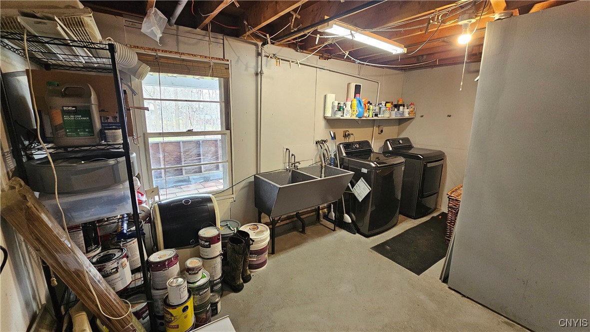 115 East Way, Camillus, New York image 23
