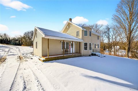 Photo of 395 Furniss Station Road, Oswego, NY 13126 (MLS # S1654148)