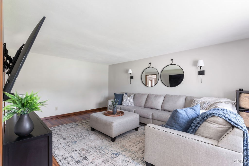 4292 Persimmon, Clay, New York image 3