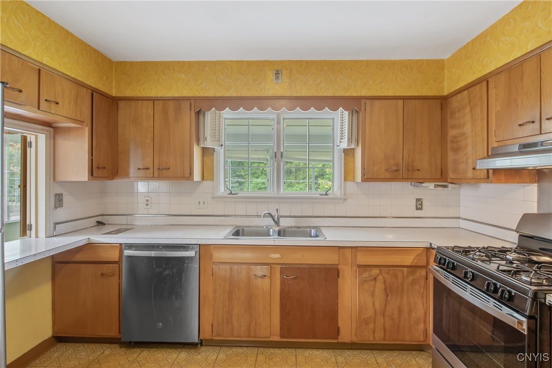 4575 Meadowridge Road, Manlius, New York image 13