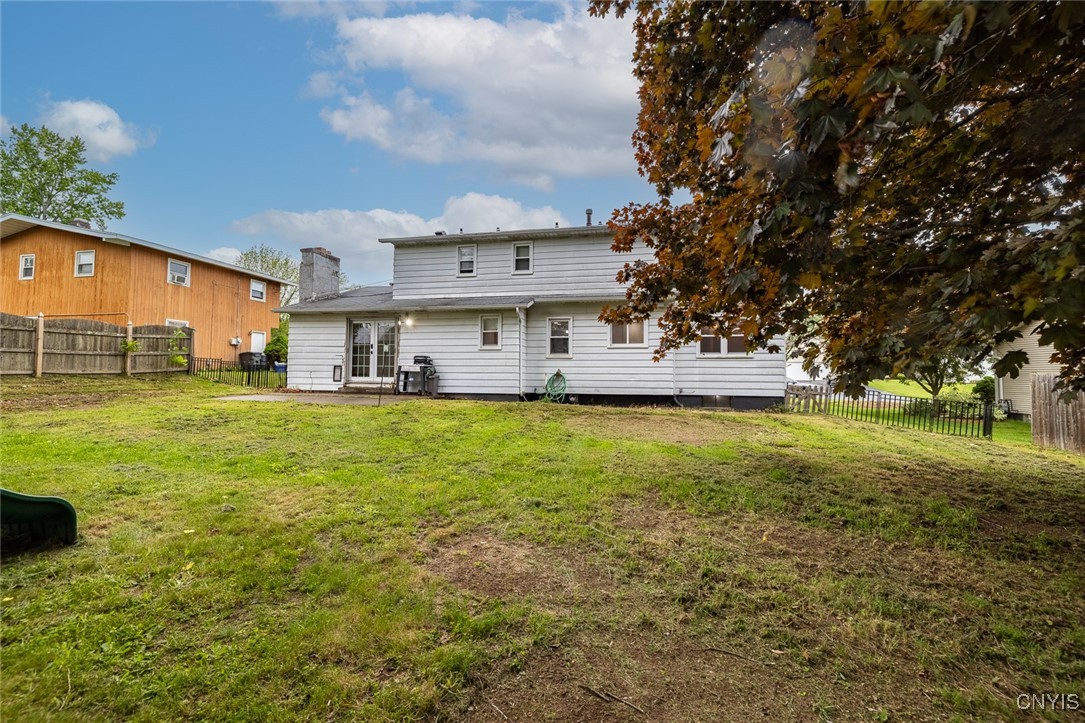 7634 Anne Terrace, Clay, New York image 4