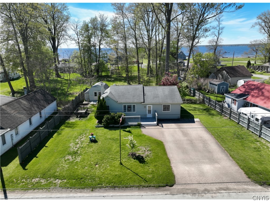 6773 Lakeshore Road N
