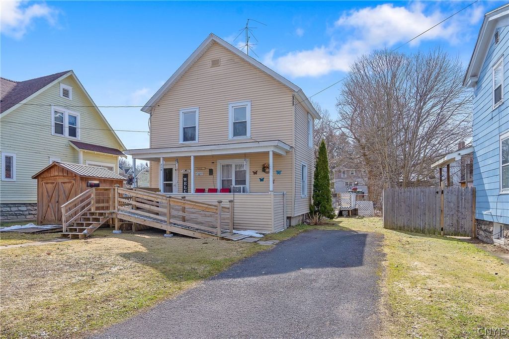 Photo of 608 Seneca Street, Fulton, NY 13069 (MLS # S1669152)