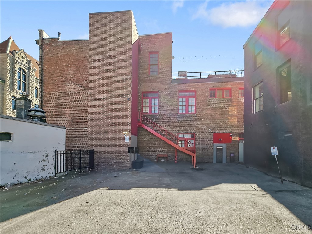 106 Montgomery Street #3, Syracuse, New York image 1