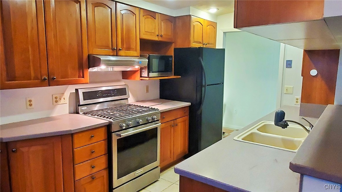 4325 Cosmos Hill Road