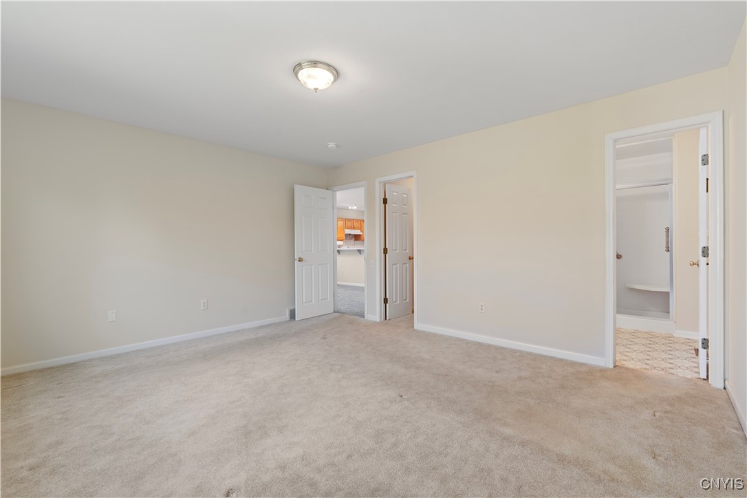 404 Timber Ridge Drive, Camillus, New York image 28