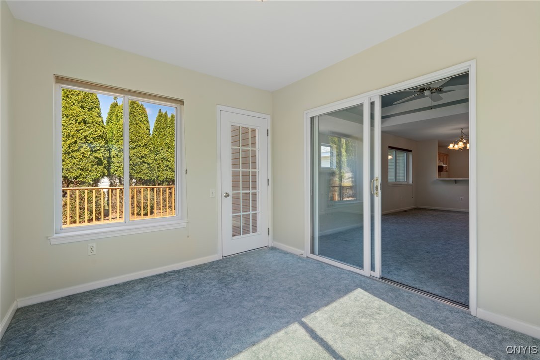404 Timber Ridge Drive, Camillus, New York image 19