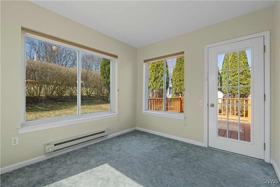 404 Timber Ridge Drive, Camillus, New York image 20