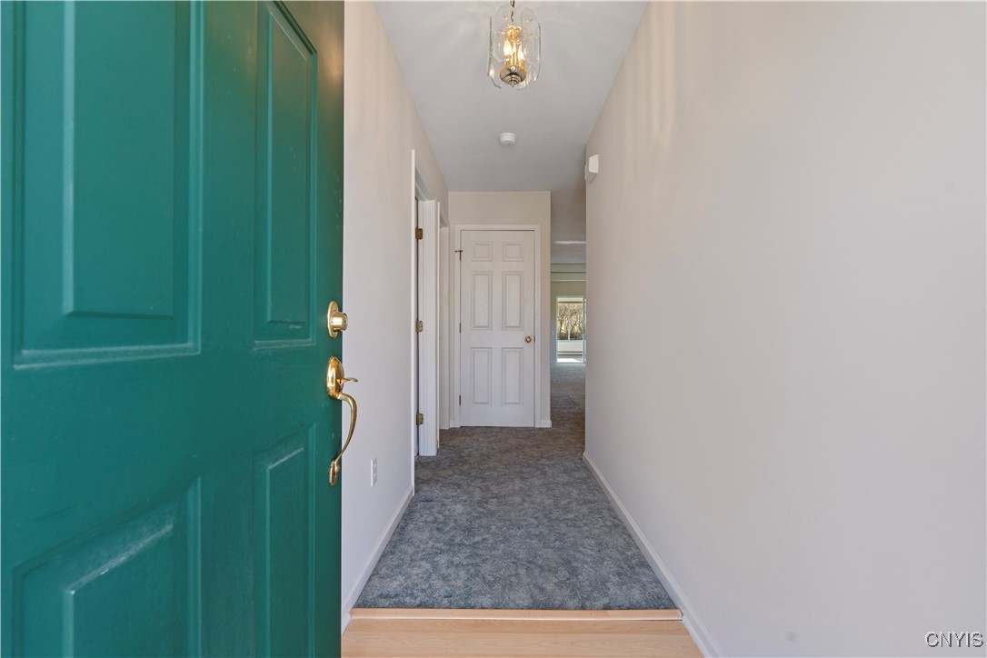 404 Timber Ridge Drive, Camillus, New York image 6