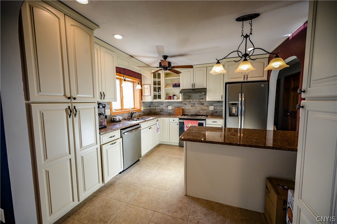 8309 Greenview Drive