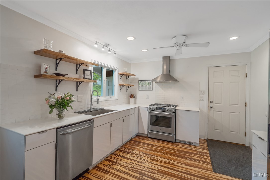 9 Bishop Drive, Manlius, New York image 12