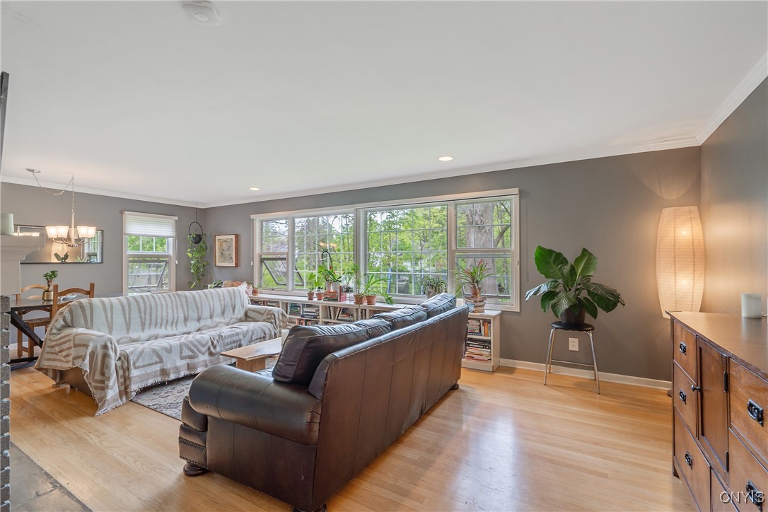 9 Bishop Drive