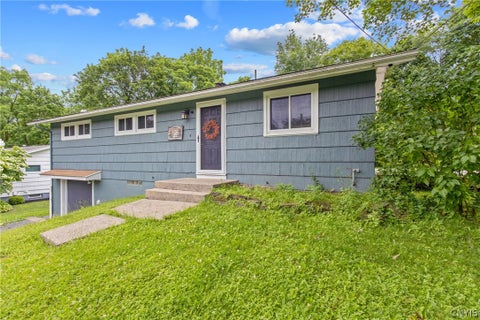 Homes For Sale - 126 Cashin Drive<br/> Manlius, NY 13066