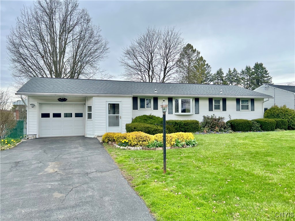 120 Sunridge Ave Ave, Camillus, New York image 1