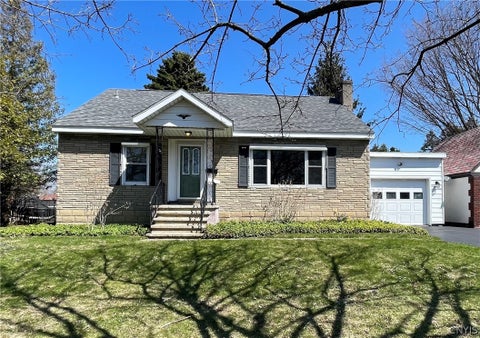 Homes For Sale - 77 W 7th Street<br/> Oswego, NY 13126