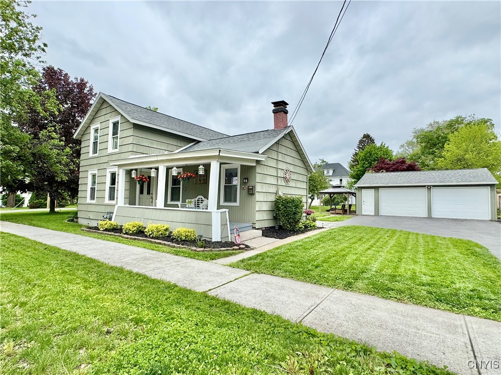 328 N Main Street, Manlius, New York image 1