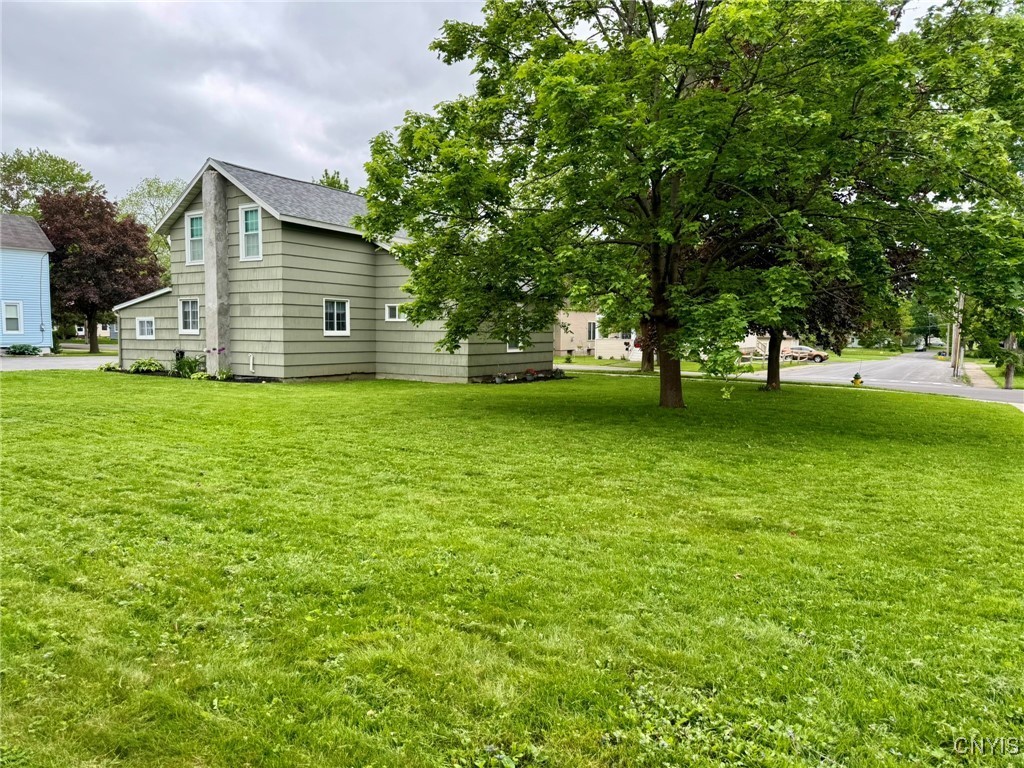 328 N Main Street, Manlius, New York image 36