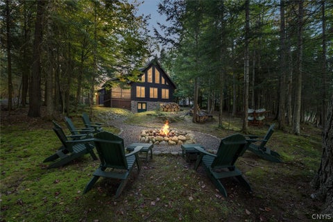 Photo for 115 Riverside Drive E