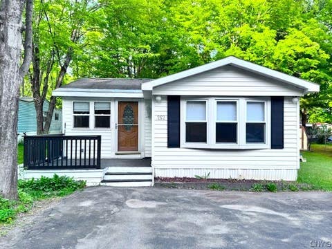 Mobile Home For Sale - 252 Blossom Lane<br/> Schuyler, NY 13502