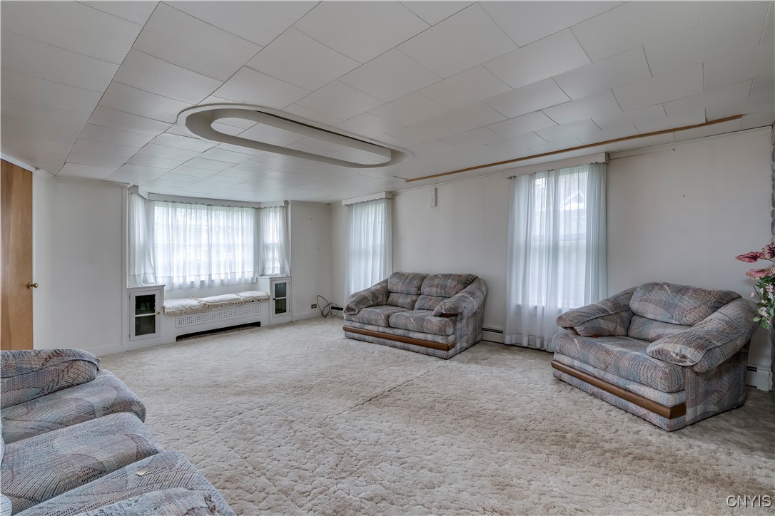 148 E Division Street