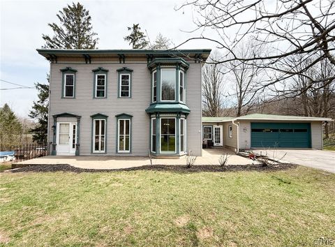 1083 Glenwood Circle Oneida NY 13421