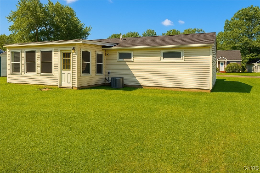 232 Millen Drive, Clay, New York image 2
