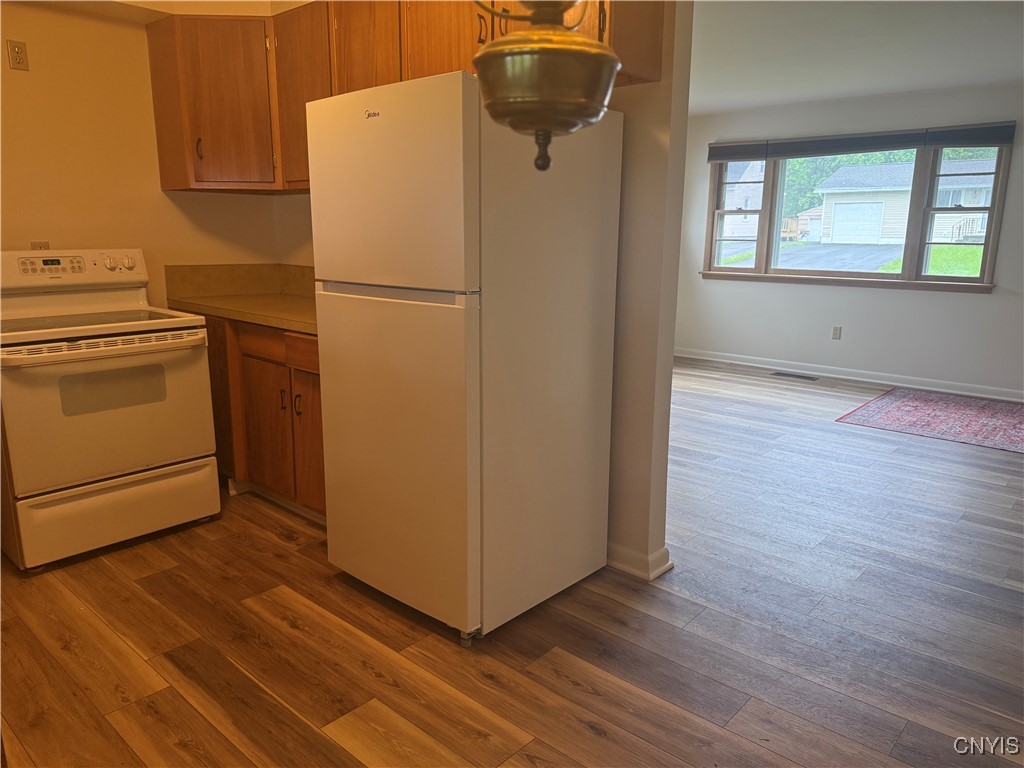232 Millen Drive, Clay, New York image 8