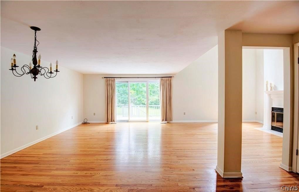 4836 Huntwood