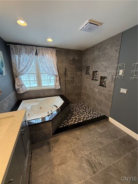 Tiny photo for 8217 Royal Scarlet Drive, Lysander, NY 13027 (MLS # S1660930)