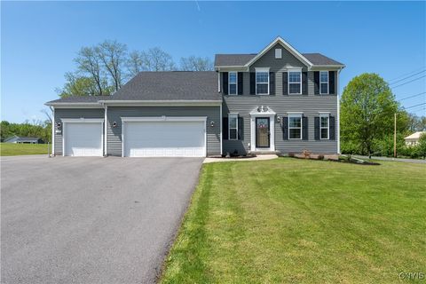 101 Milan Way Baldwinsville NY 13027
