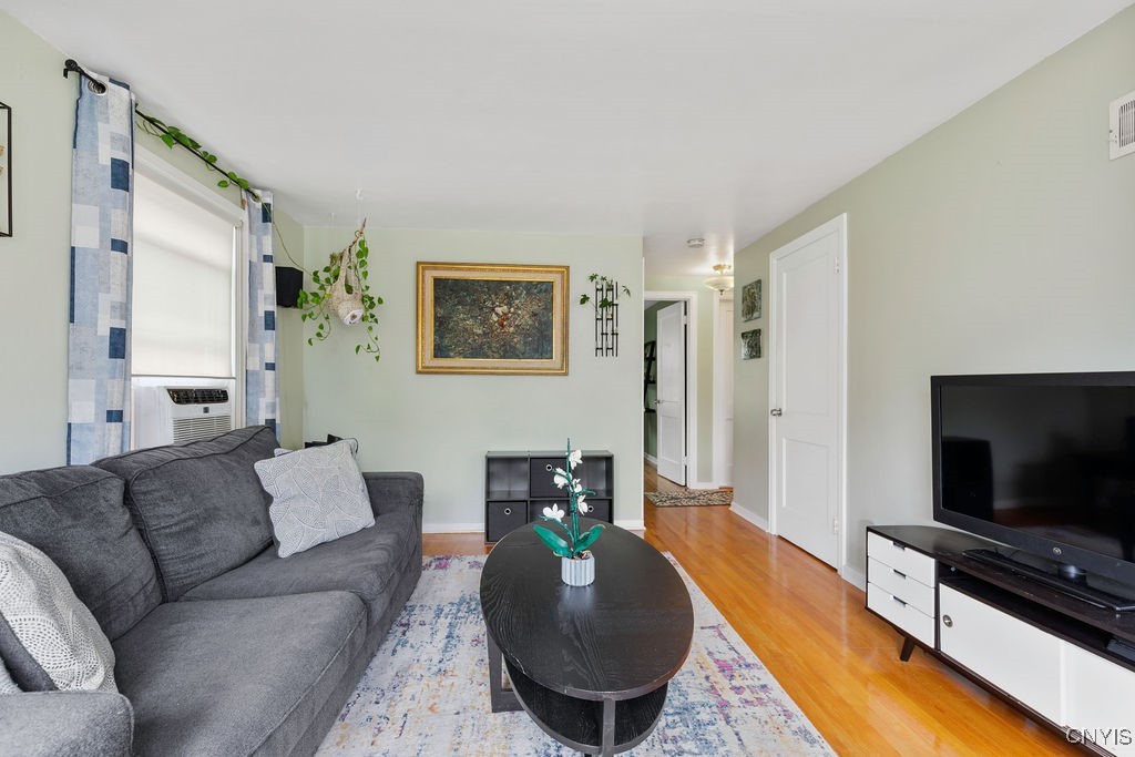 320 Stafford Avenue, Syracuse, New York image 4