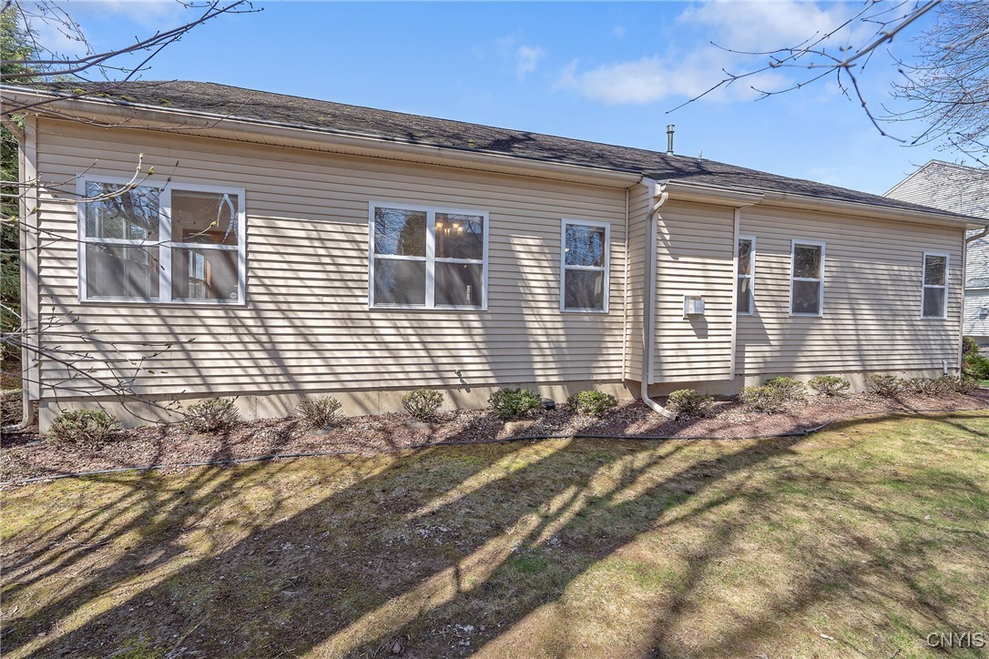 8310 Anglers Clb Clb, Cicero, New York image 32