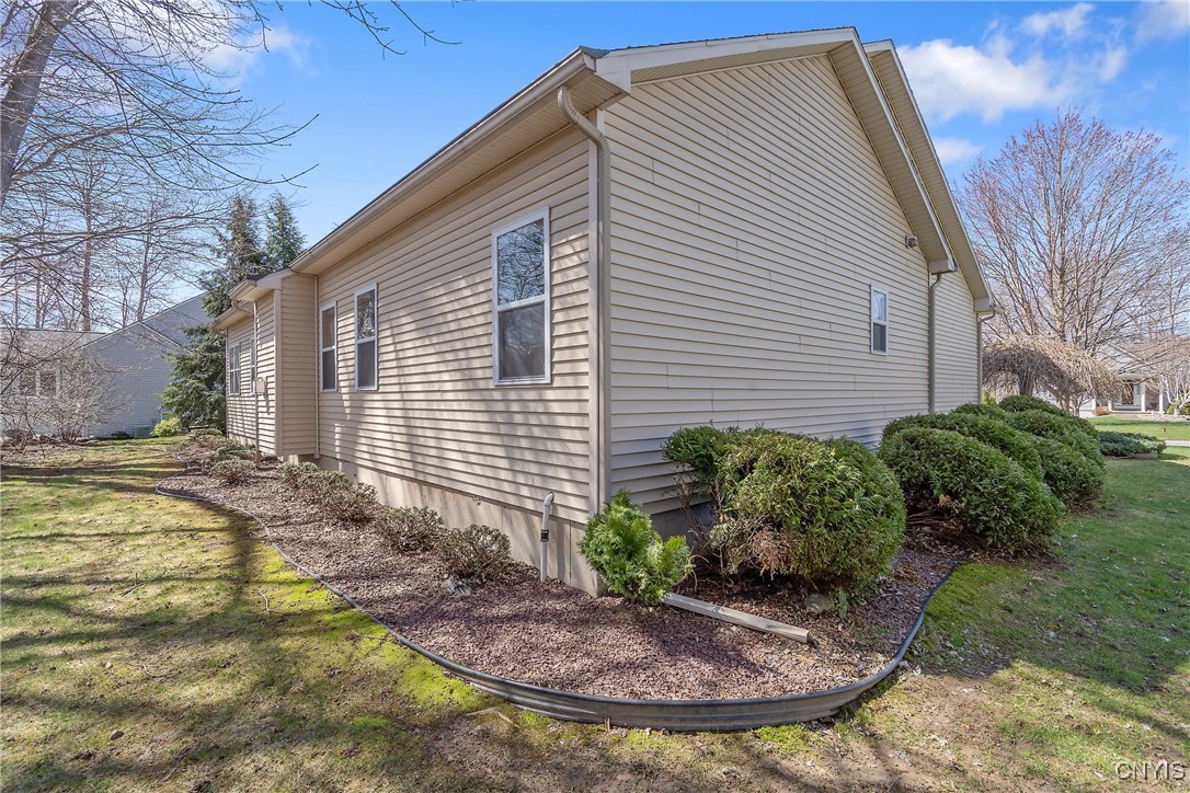 8310 Anglers Clb Clb, Cicero, New York image 33