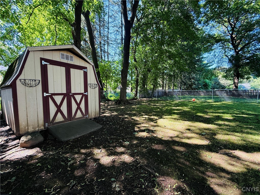 Cortland, New York 13045, United States, 3 Bedrooms Bedrooms, ,2 BathroomsBathrooms,Residential,Pending,162120